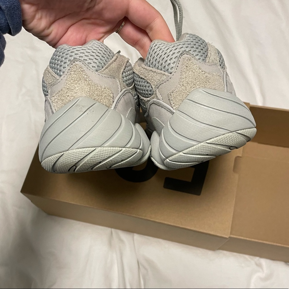 Yeezy 500 Salt - Picture 3 of 6